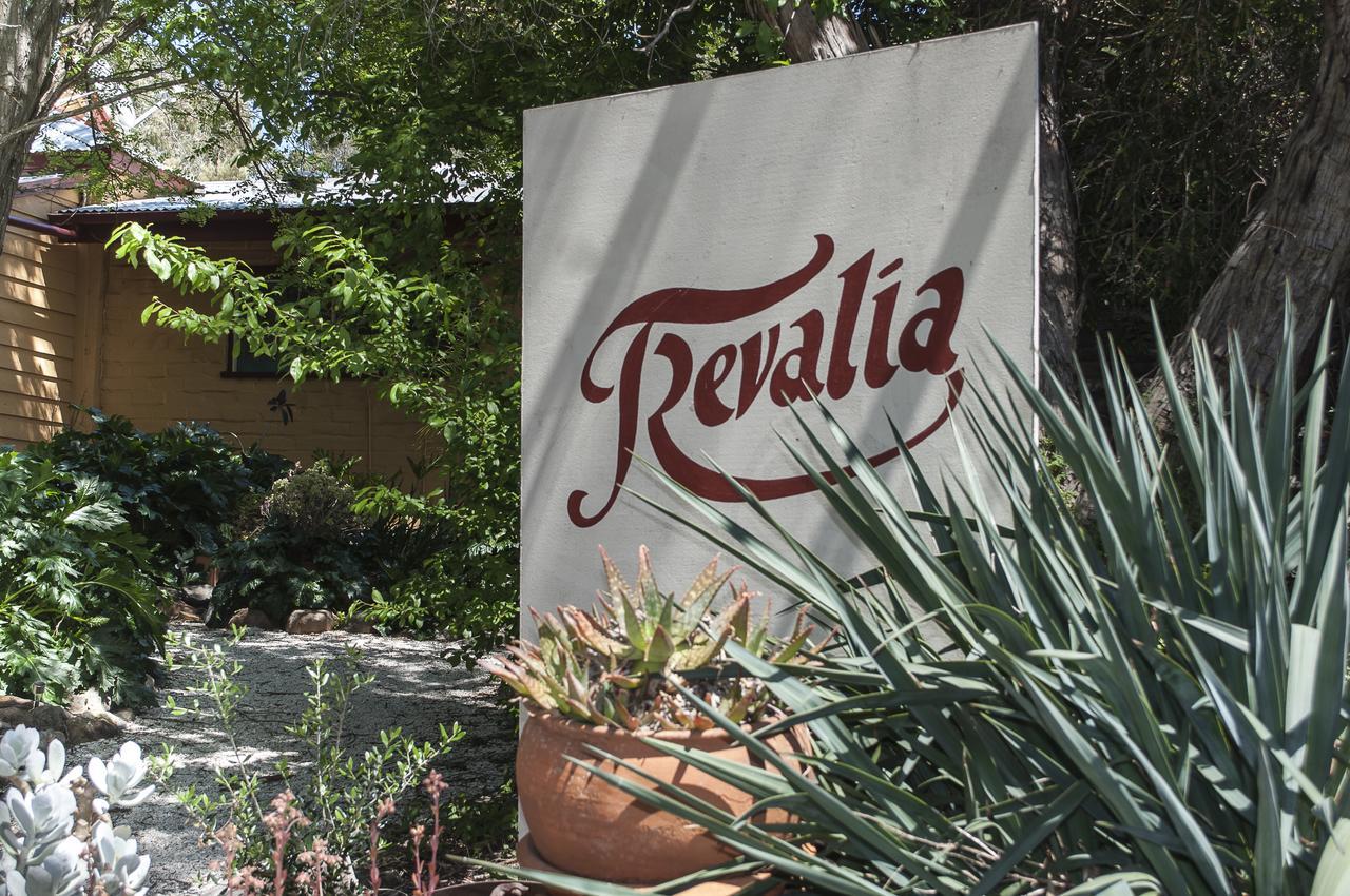 Trevalia Accommodation Penwortham エクステリア 写真