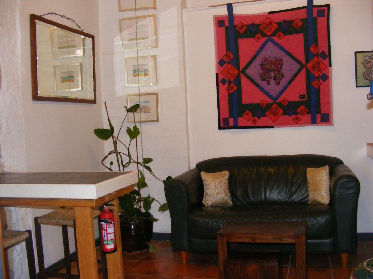 Trevalia Accommodation Penwortham エクステリア 写真